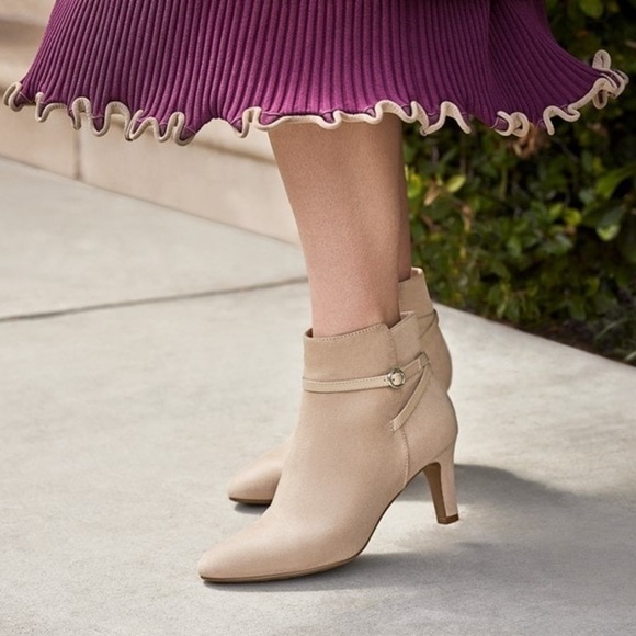 LifeStride Women's Guild Ankle Boot (WIDE) - Picture 3 of 7